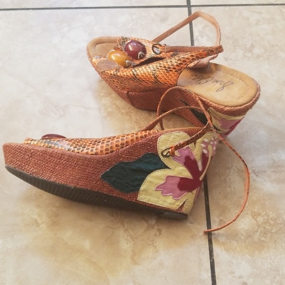 Sam Edelman python wedge sandal 9 - Picture 2 of 5